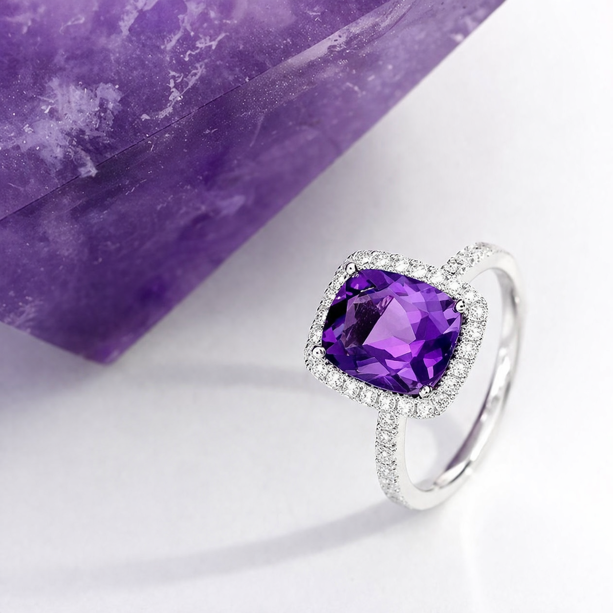 18ct White Gold 2.73ct Amethyst Diamond Cushion Cut Ring DMN-1994 Image 3