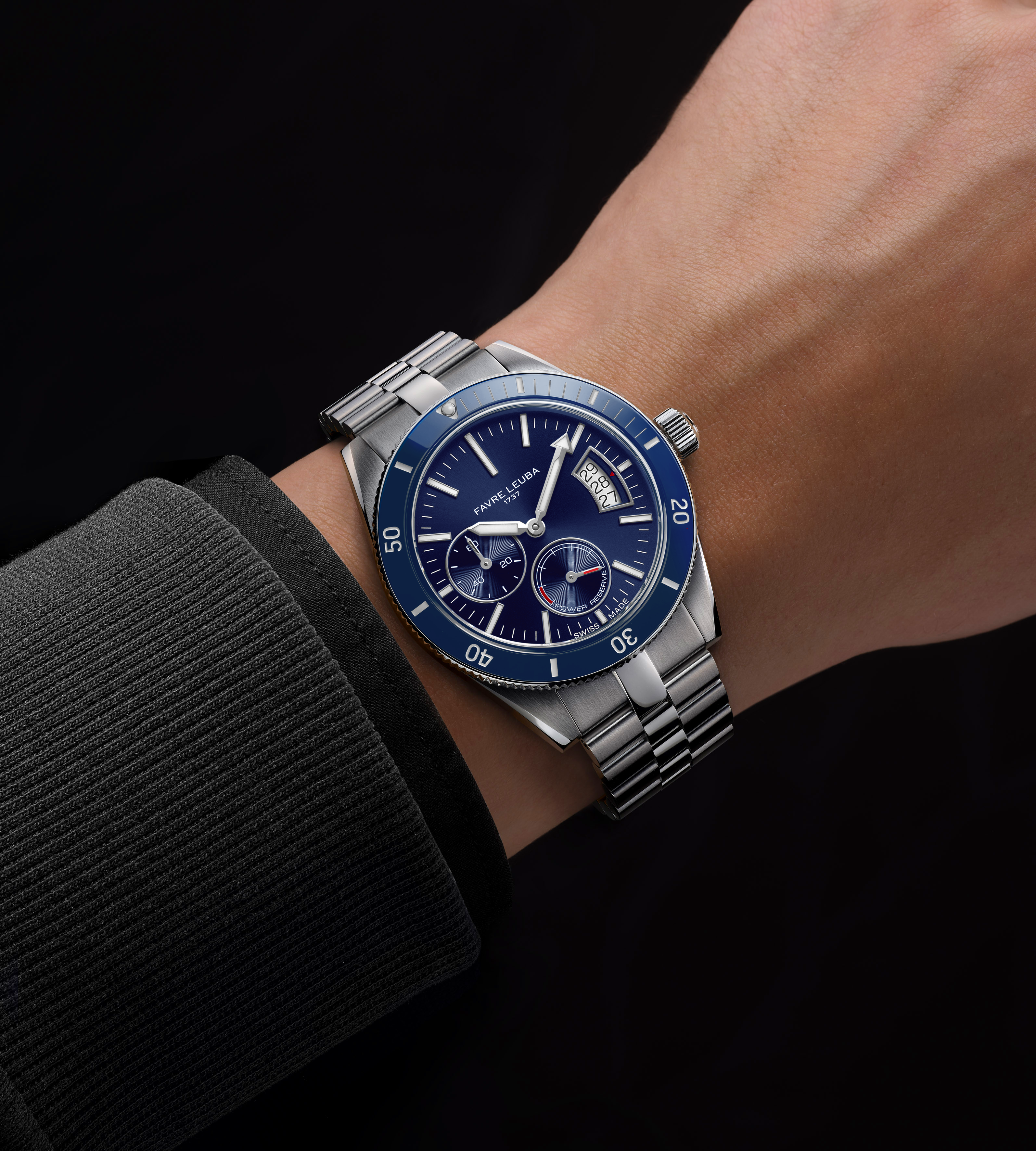 Favre Leuba Deep Raider Power Reserve Watch 00.20310.109.02.200 Lifestyle Wrist Shot 2