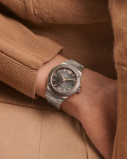 Baume et Mercier Riviera Watch 10660 Image 4