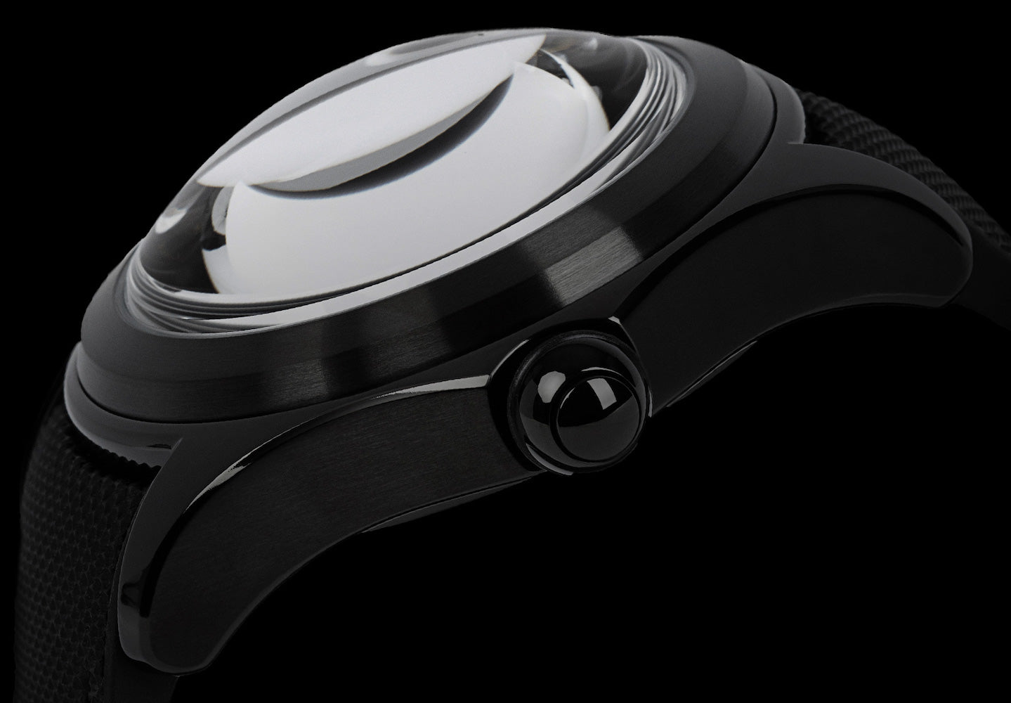 Corum Bubble 47 Skull X-Ray Limited Edition Watch L082/04330 Image 3