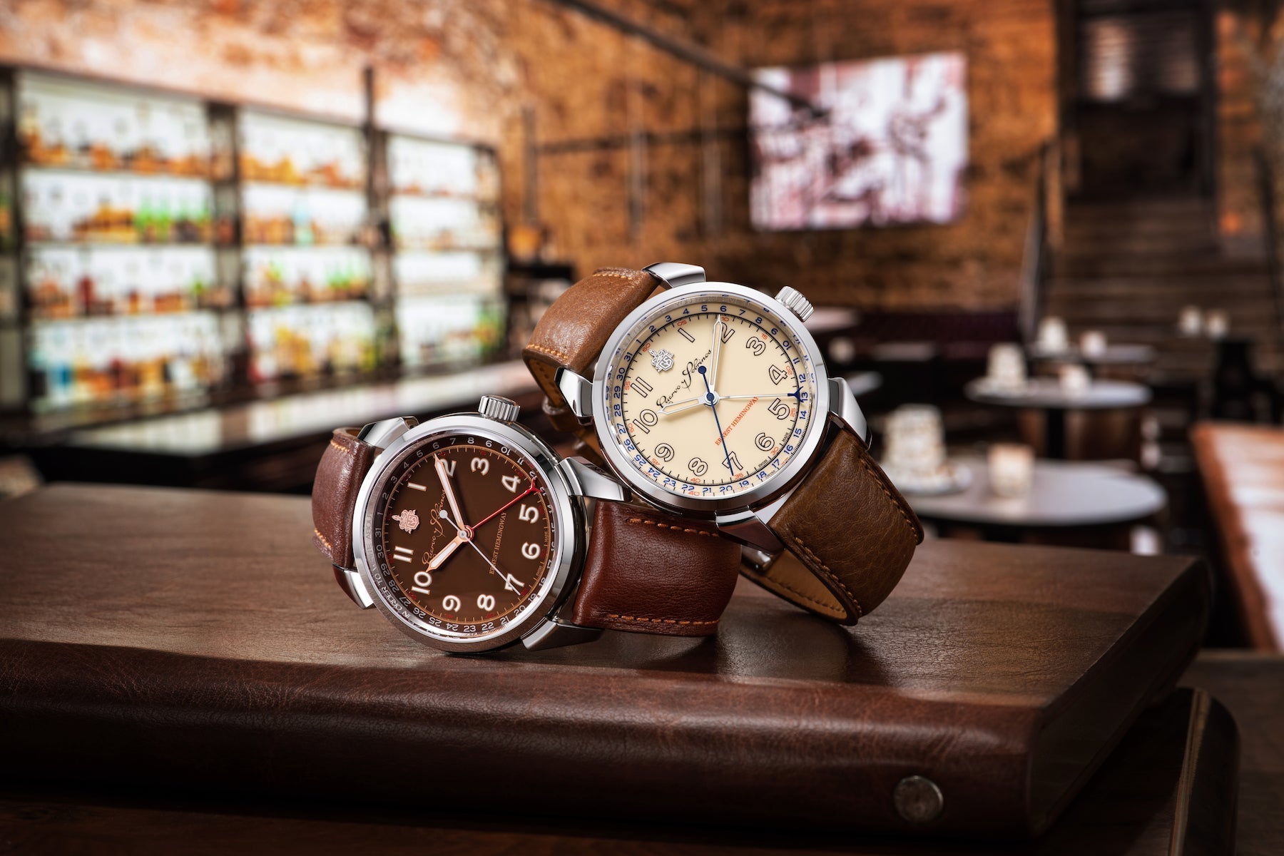 Cuervo y Sobrinos Historiador Hemingway Iconico Limited Edition Watch 3190.1ICC Image 6