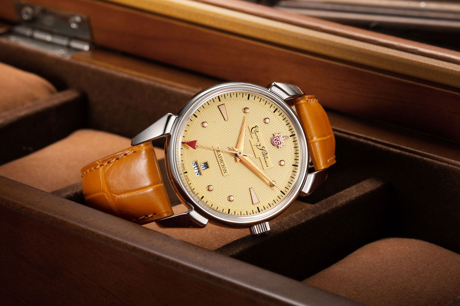 Cuervo y Sobrinos Historiador Tradicion San Rafael Limited Edition Watch 3195.1SR.CH Image 4