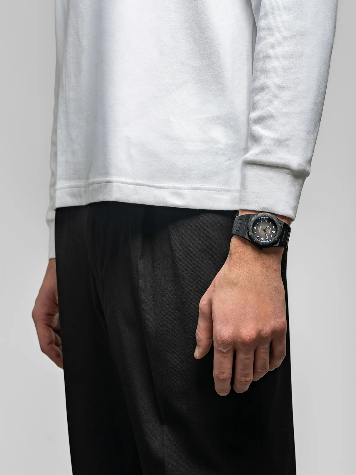 d1-milano-carbon-diver-polycarbon-watch-pdbj01-image