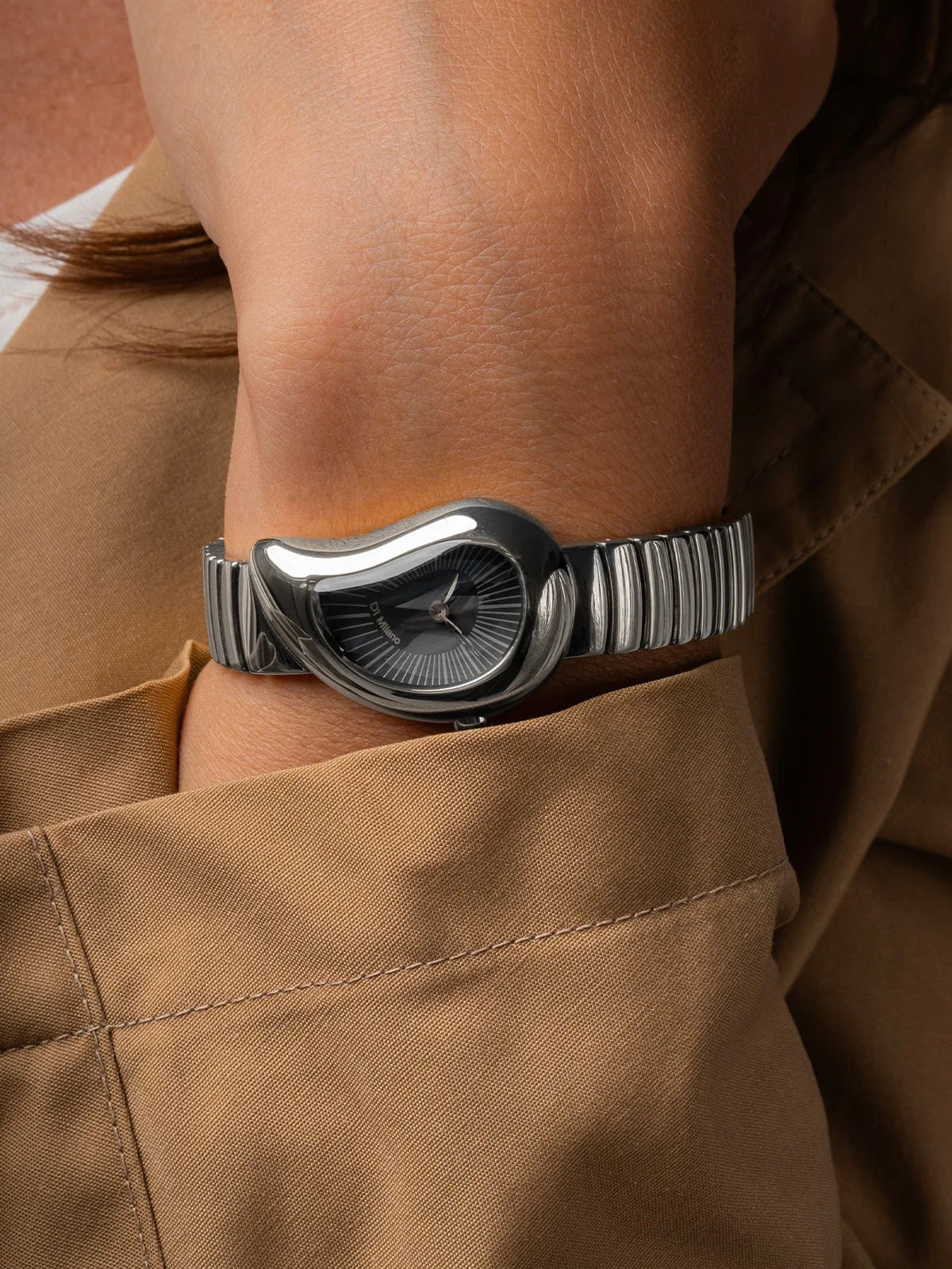 d1-milano-essence-drop-watch-drbl01-image