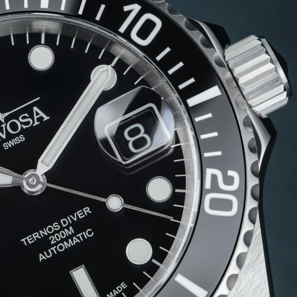 davosa-ternos-diver-watch-16155050-loupe