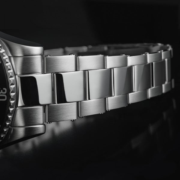 Davosa Ternos Sixties Sapphire Crystal Watch 16152540S Image 7