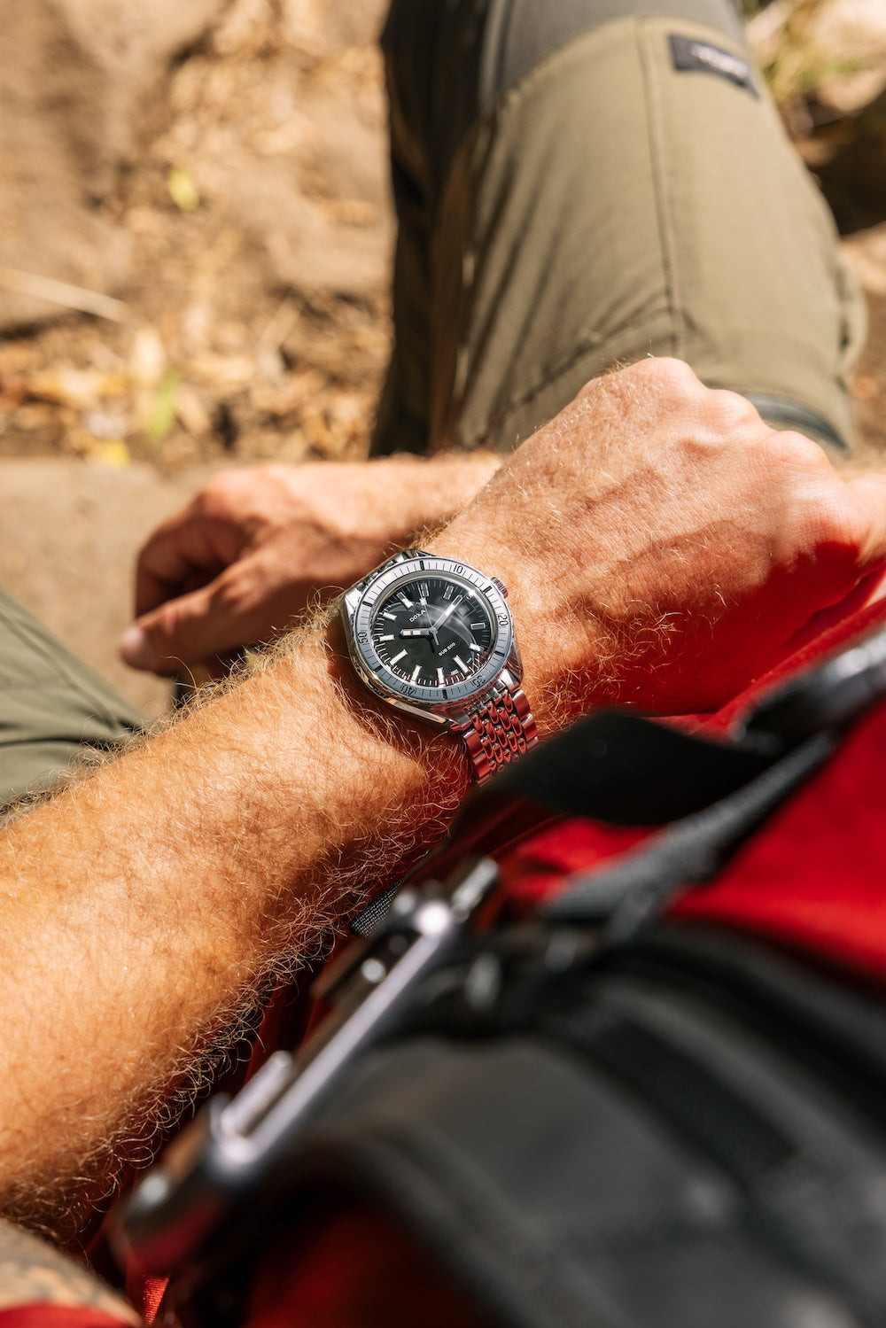 Doxa Sub 200 Sharkhunter Stainless Steel Bracelet Watch 796.10.101.10 Image 4