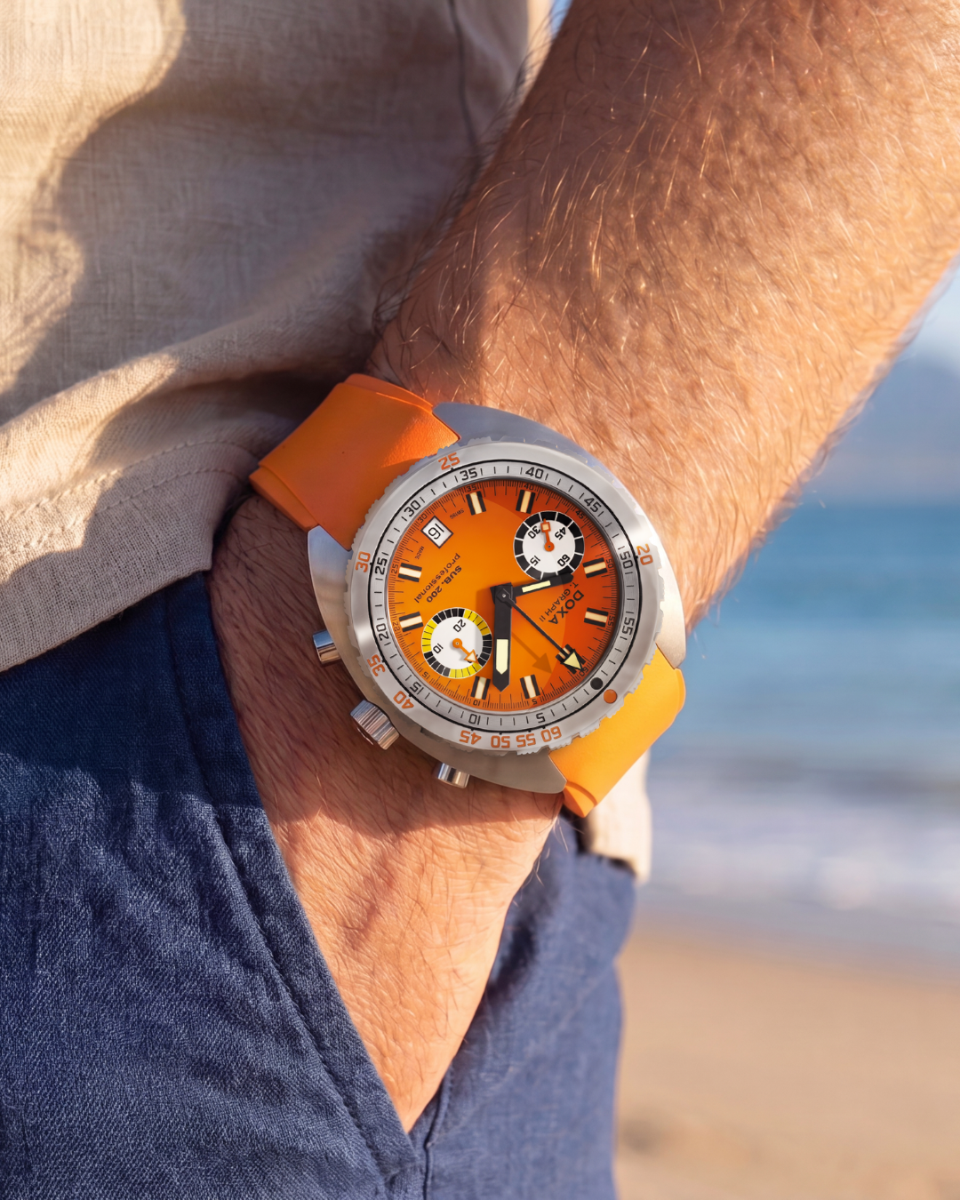 doxa-sub-200-t-graph-ii-professional-watch-806-10-351-21