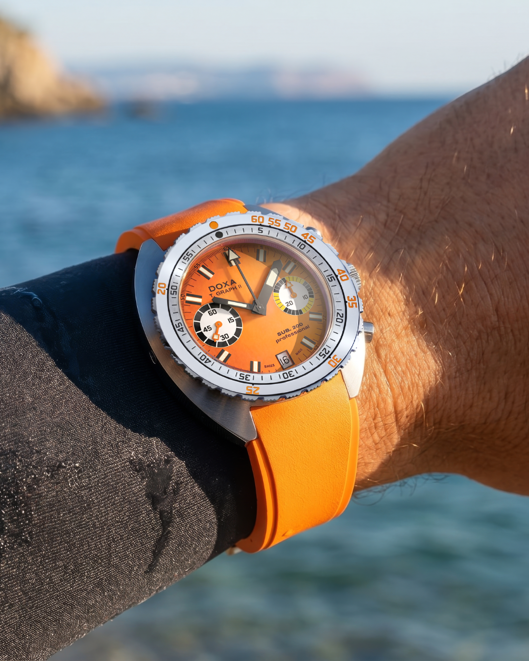 doxa-sub-200-t-graph-ii-professional-watch-806-10-351-21