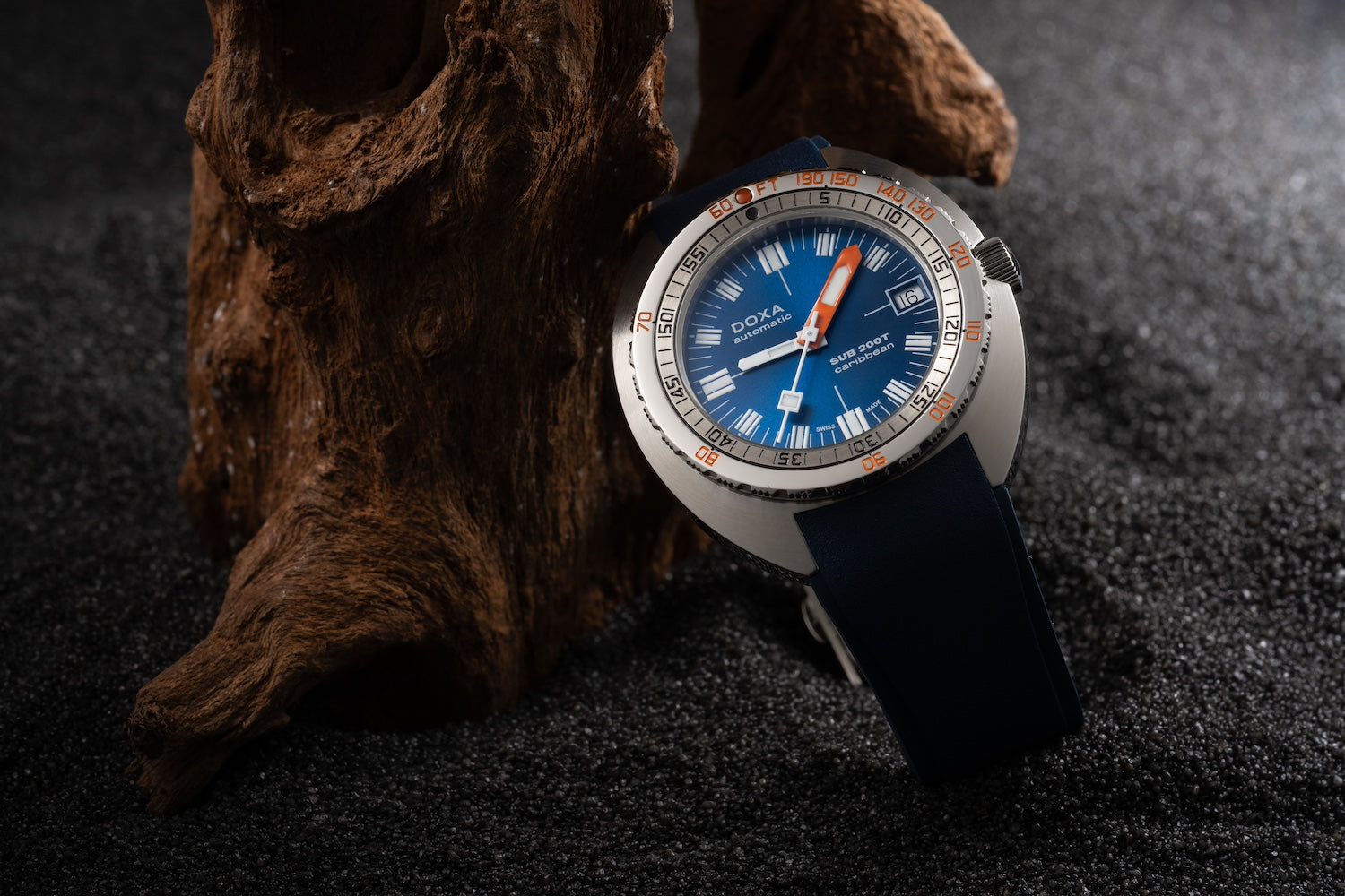 Doxa SUB 200T Caribbean Iconic Watch 804.10.201.32 Image 4