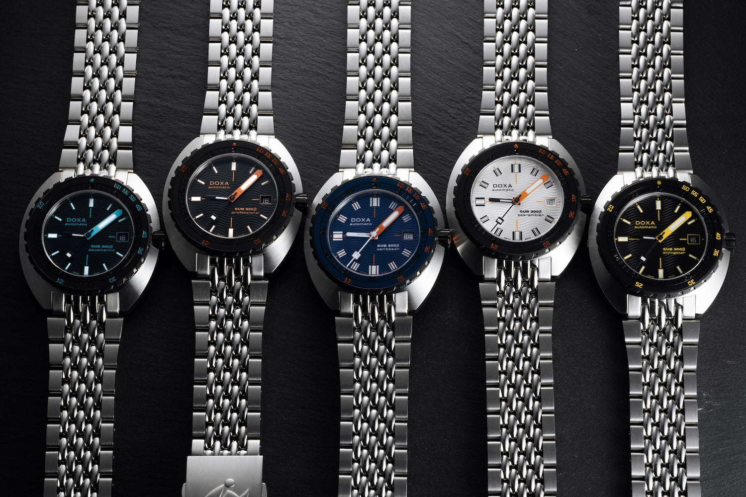 Doxa SUB 300 Beta Ceramic Steel Caribbean Bracelet Watch 830.10.201.10 Image 7