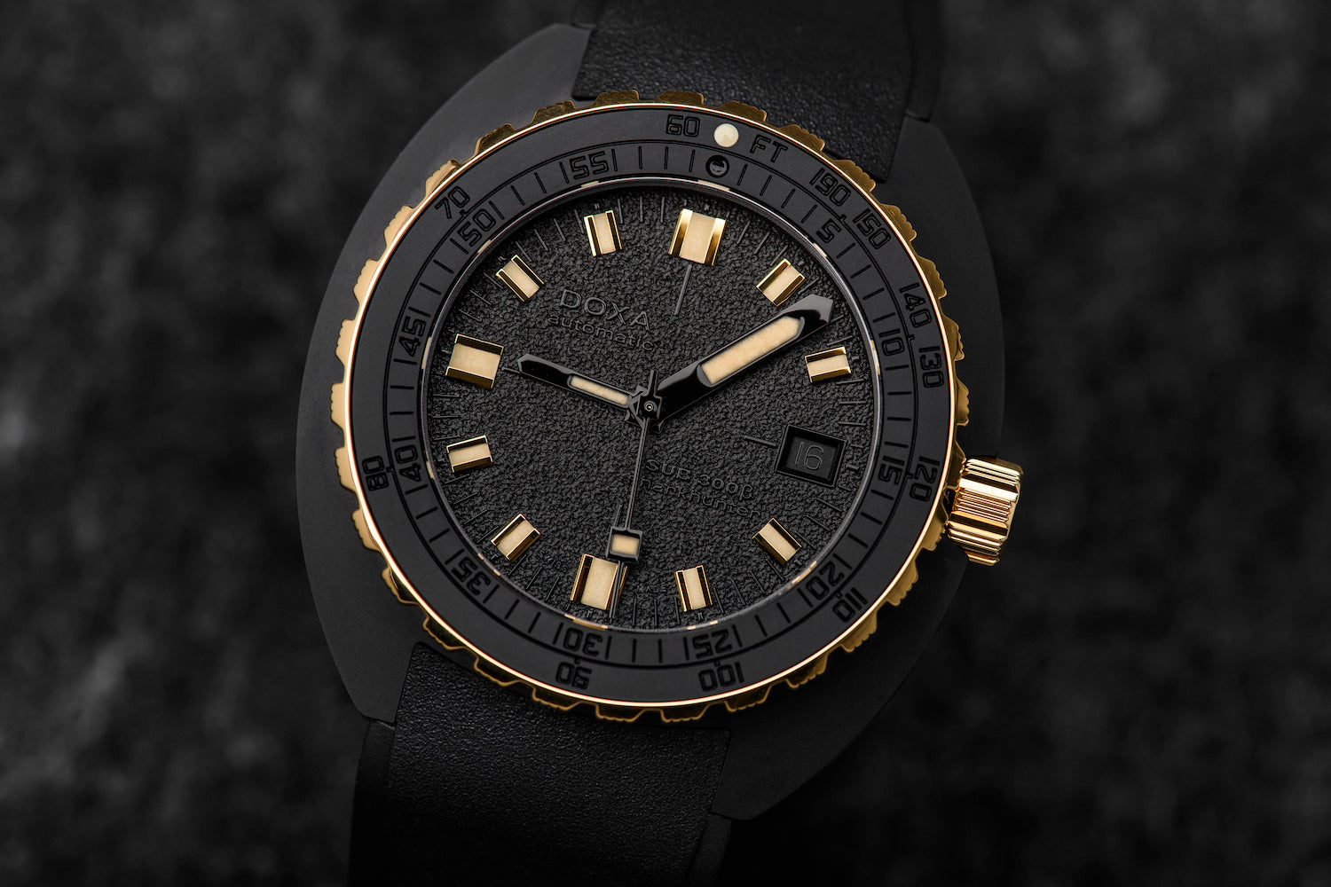 Doxa SUB 300 Beta Sharkhunter Watch 830.20.101.20 Image 4