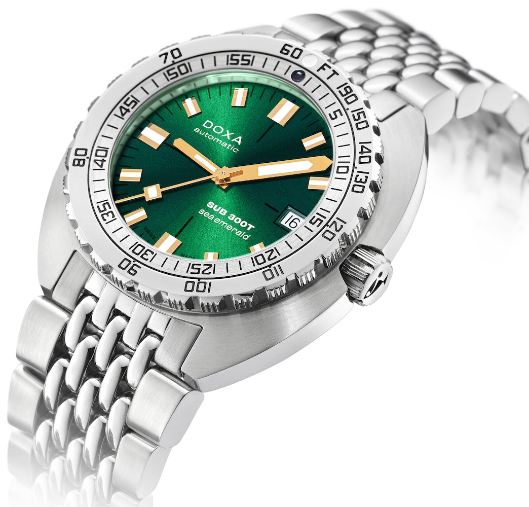 Doxa SUB 300T Sea Emerald Bracelet Watch 840.10.131.10 Image 3