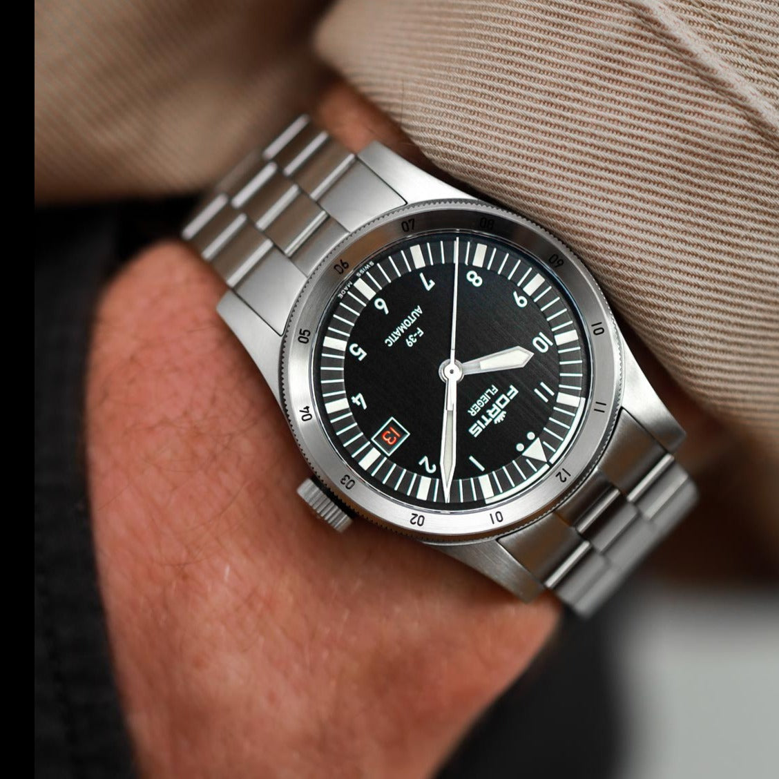 Fortis Flieger F-39 Automatic Black Watch F4220015 Image 2