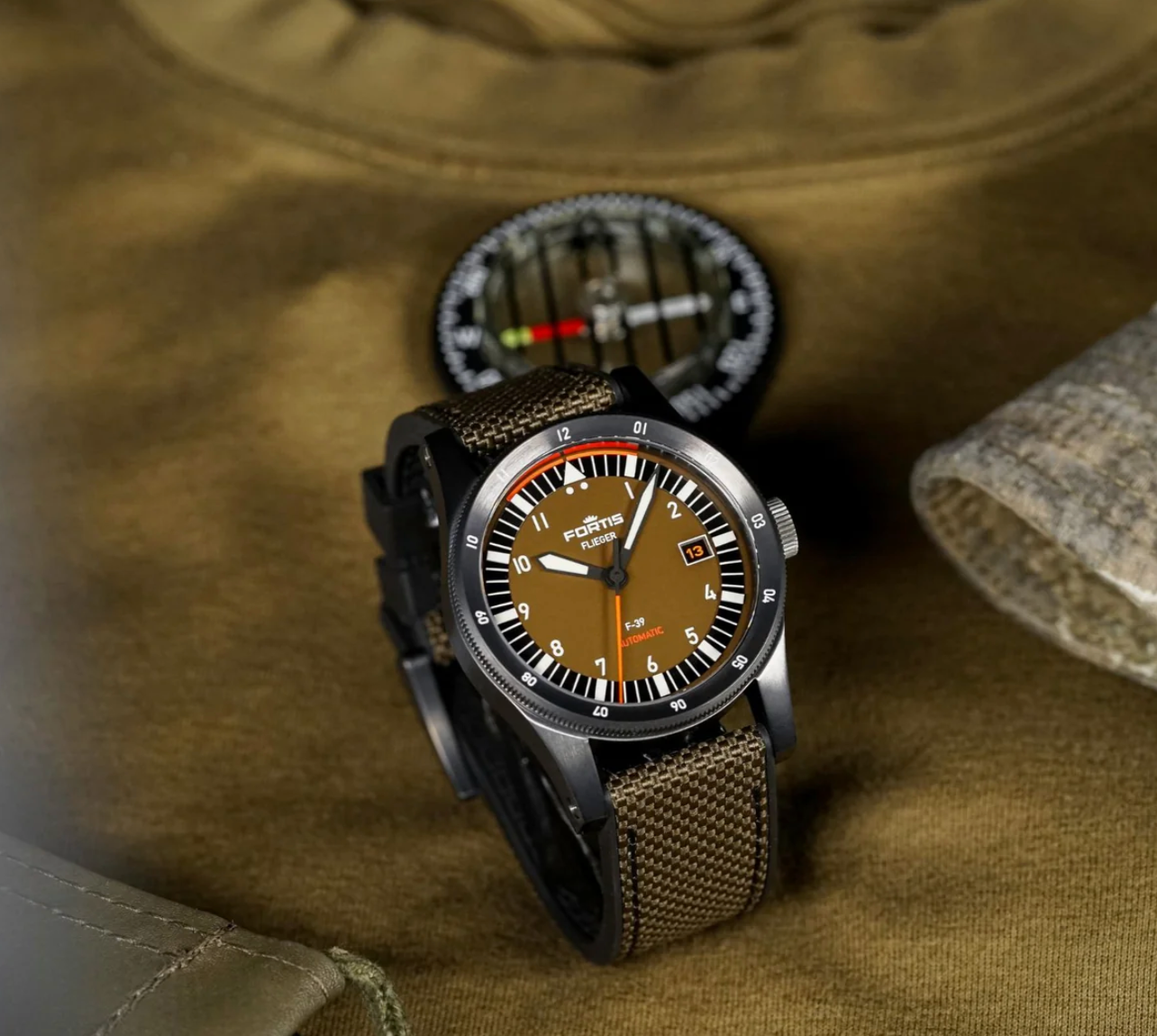 Fortis Flieger F-39 Tactical Green Watch F4220029 Image 4