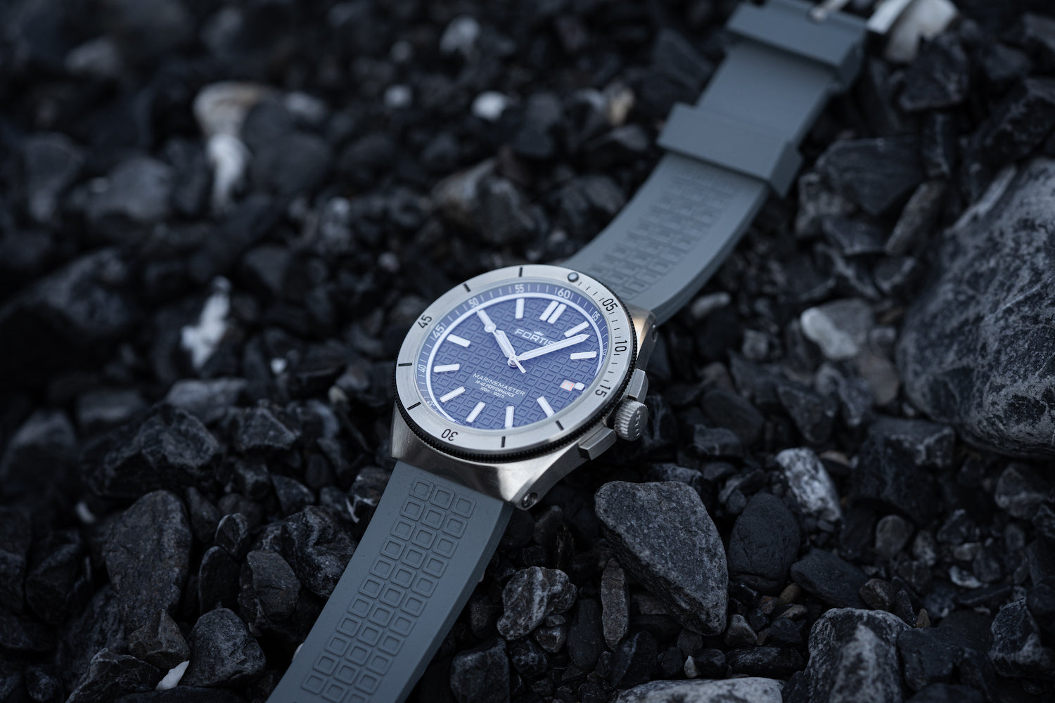Fortis Marinemaster M-40 Rockstone Gray Watch F8120005 Image 10