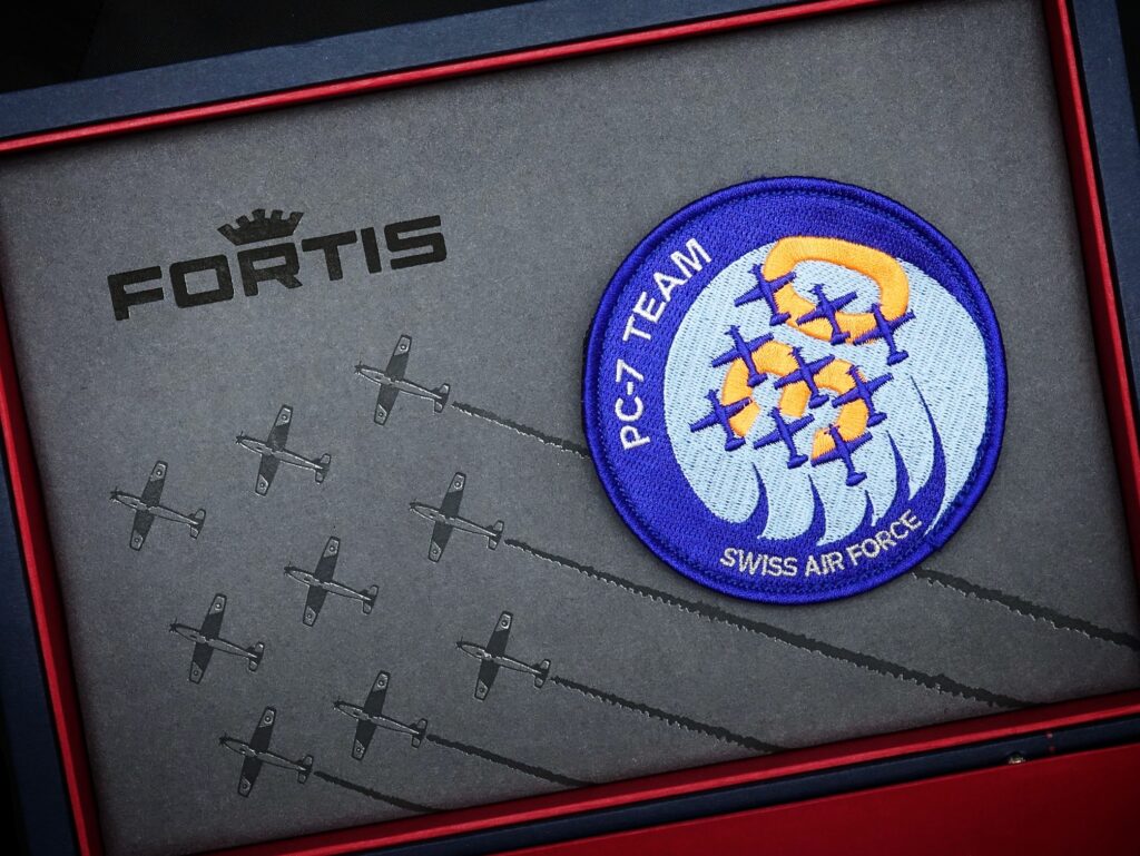 Fortis Watch Aeromaster PC-7 Team Edition Day Date F4020010 Image 9
