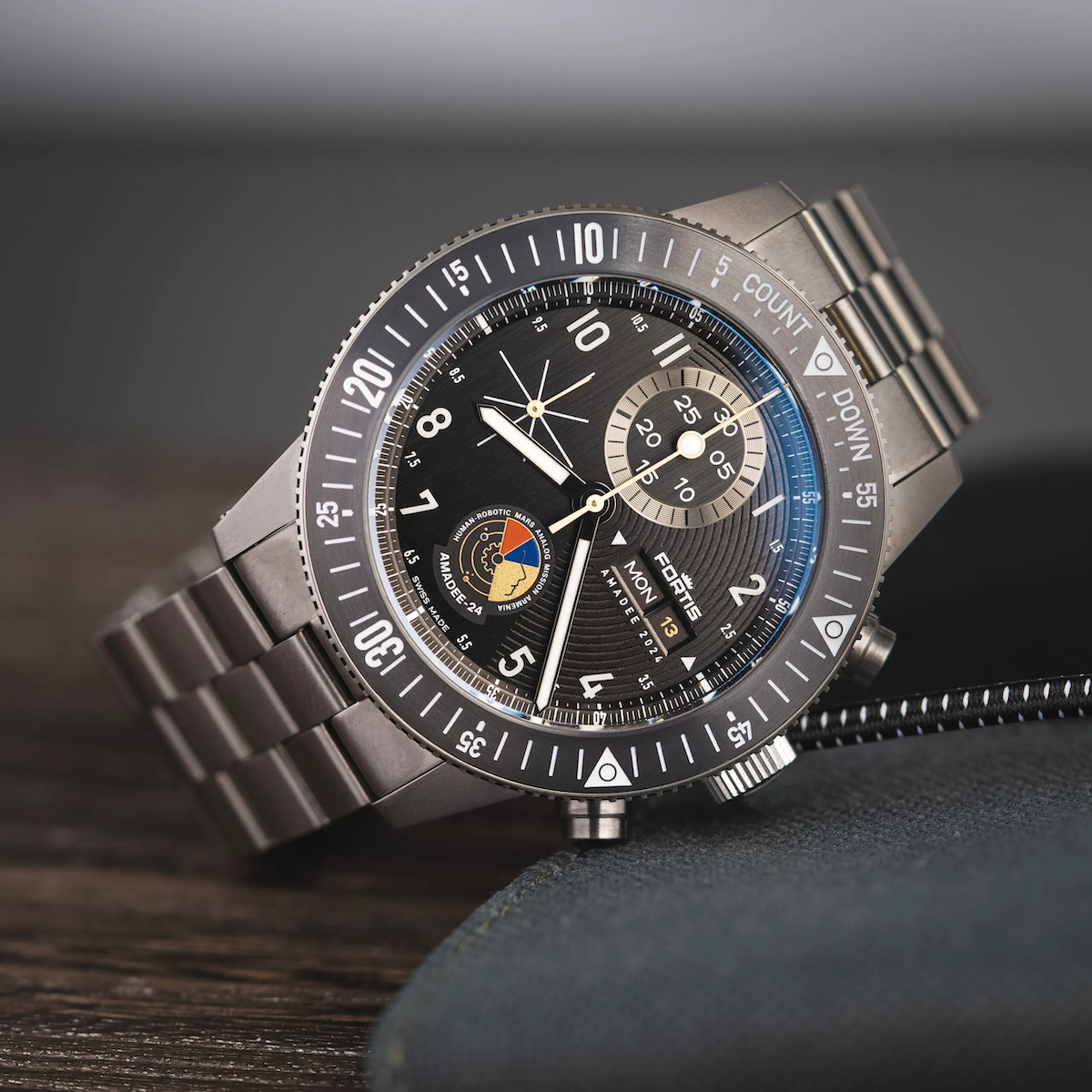 Fortis Watch Novonaut N-42 Amadee 24 Limited Edition F204001 Image 2