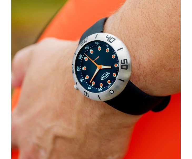 Ikepod Seapod S001 Zale Watch S001-SI-LB Image 2