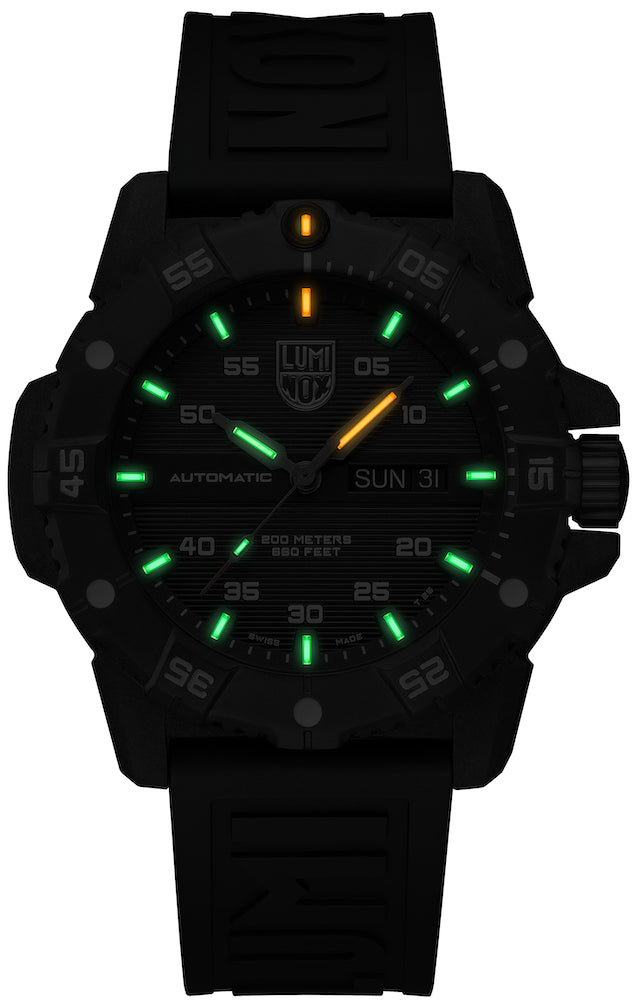 Luminox Master Carbon Seal 3860 Series Automatic Watch XS.3877 Image 3