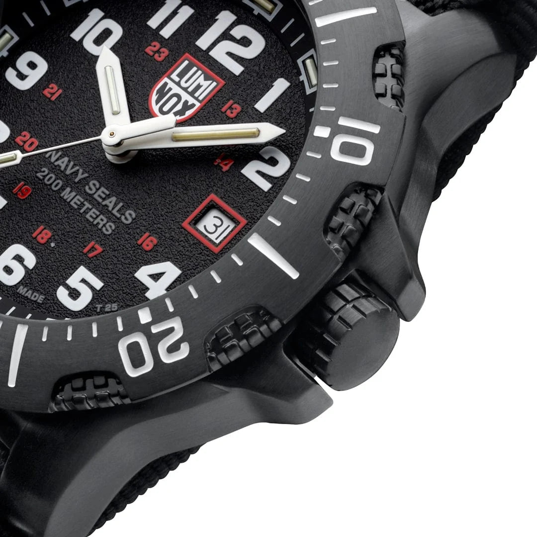  luminox-navy-seal-4230-series-watch-xs-4231-2-image