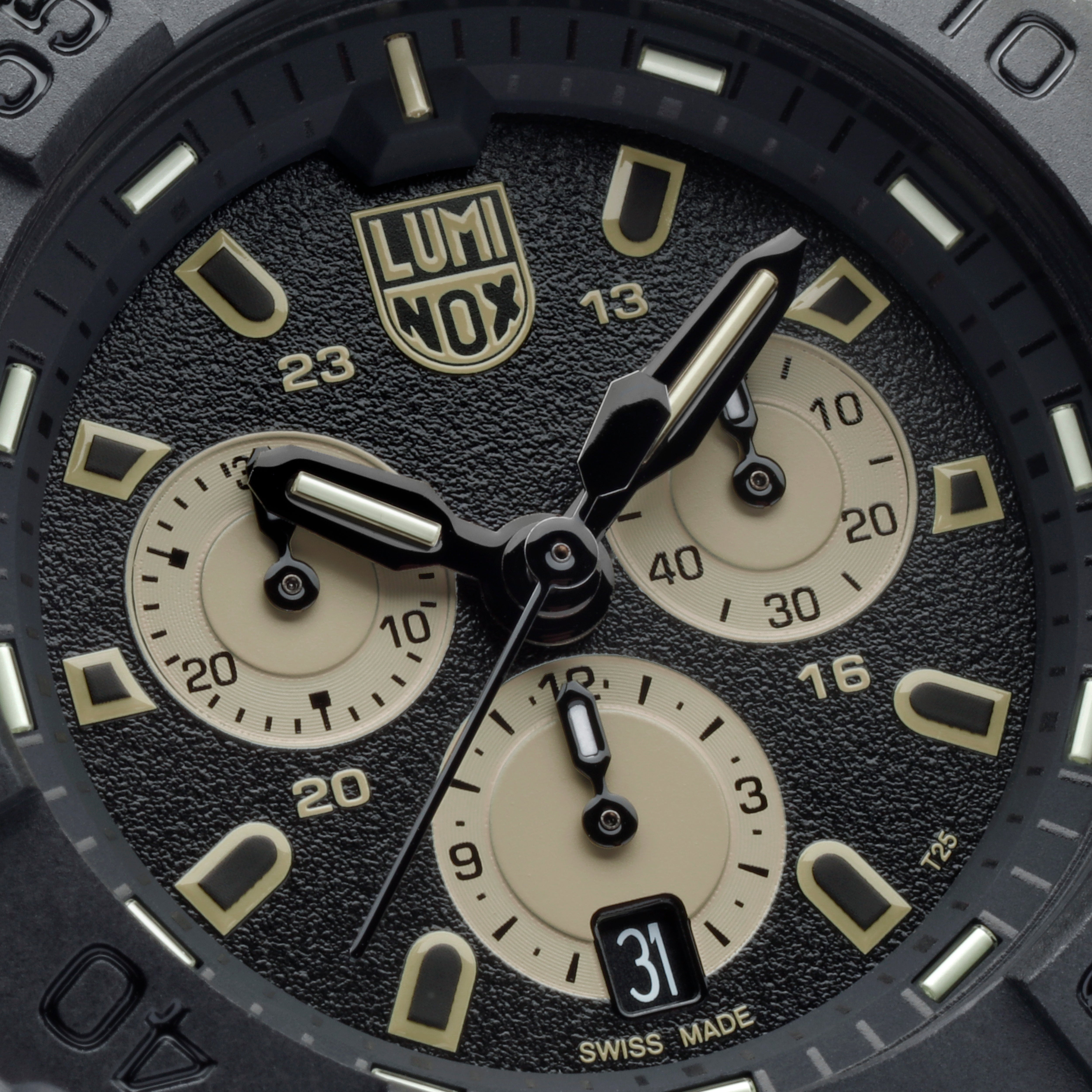 Luminox Navy SEAL Chronogrpah 3580 Series Watch XS.3587 Image 3