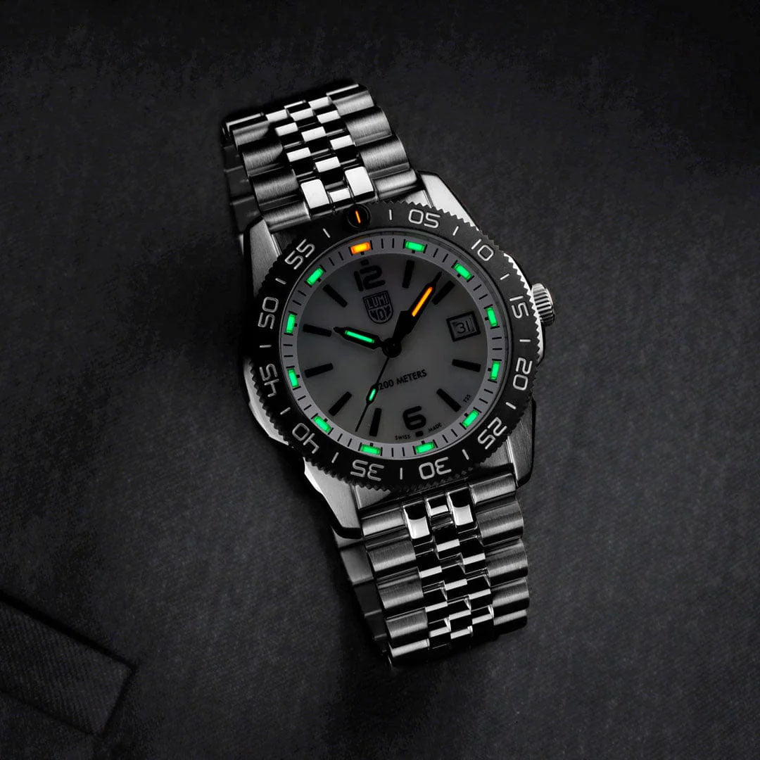 Luminox Pacific Diver Ripple Collection 3120M Series Watch XS.3126M Image 7