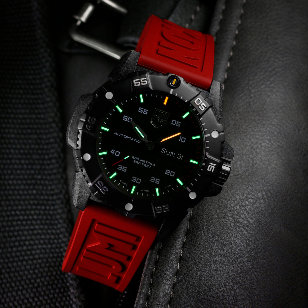 Luminox Sea Master Automatic Carbon Seal 3800 Series Watch LUM-451 Image 8