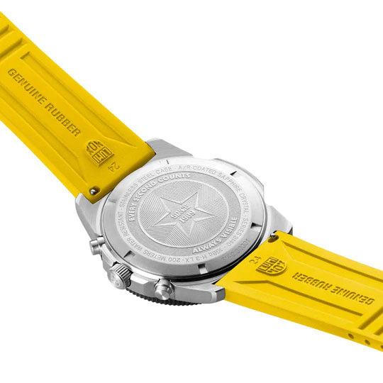 Luminox Sea Pacific Diver Chronograph 3140 Black Yellow Watch XS.3145 Image 4