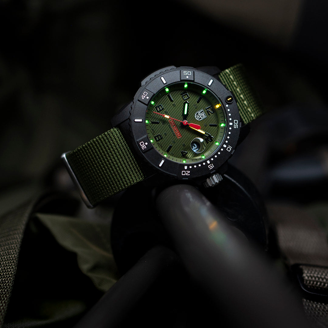Luminox Watch Navy Seal 3600 Series Carbonox D XS.3617.SET Image 7