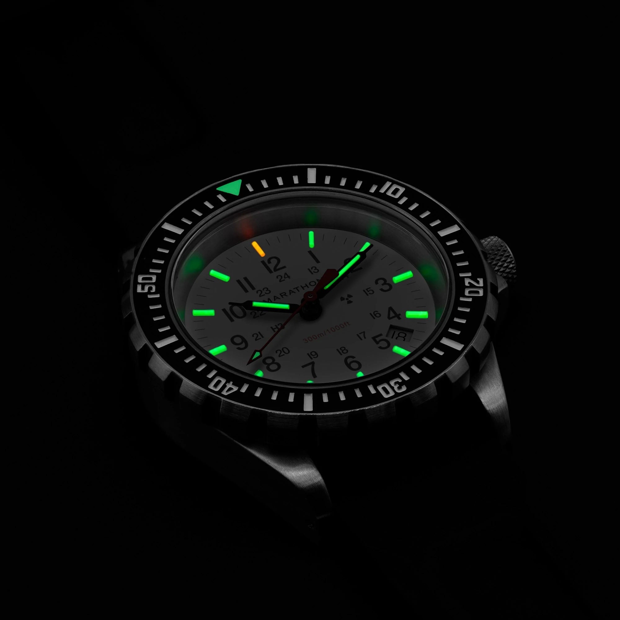 Marathon Dive Large Arctic Edition Divers Quartz TSAR Watch WW194007SS-0530 Image 3