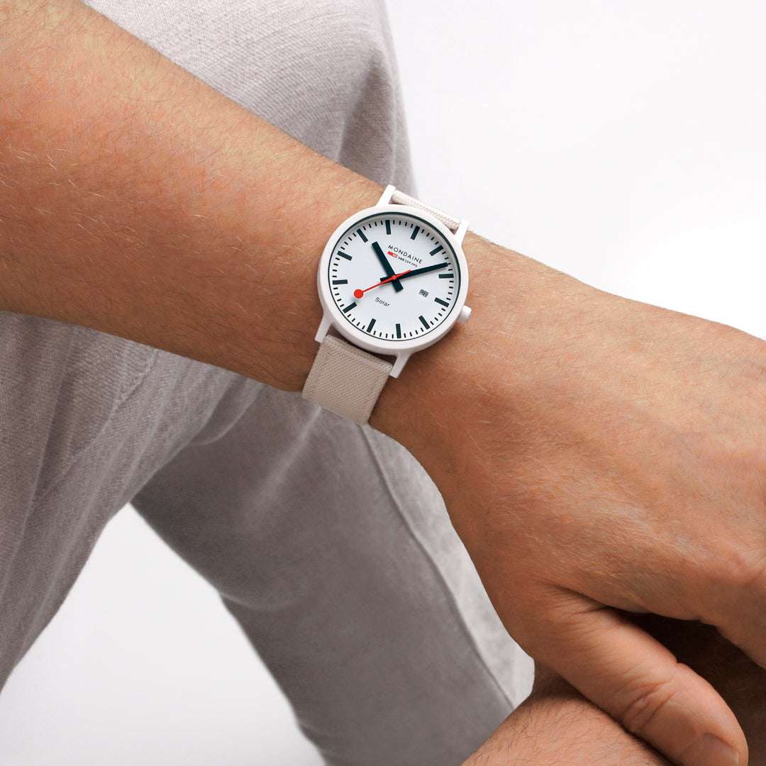 Mondaine Essence Solar Watch MDN-1003 Image 2