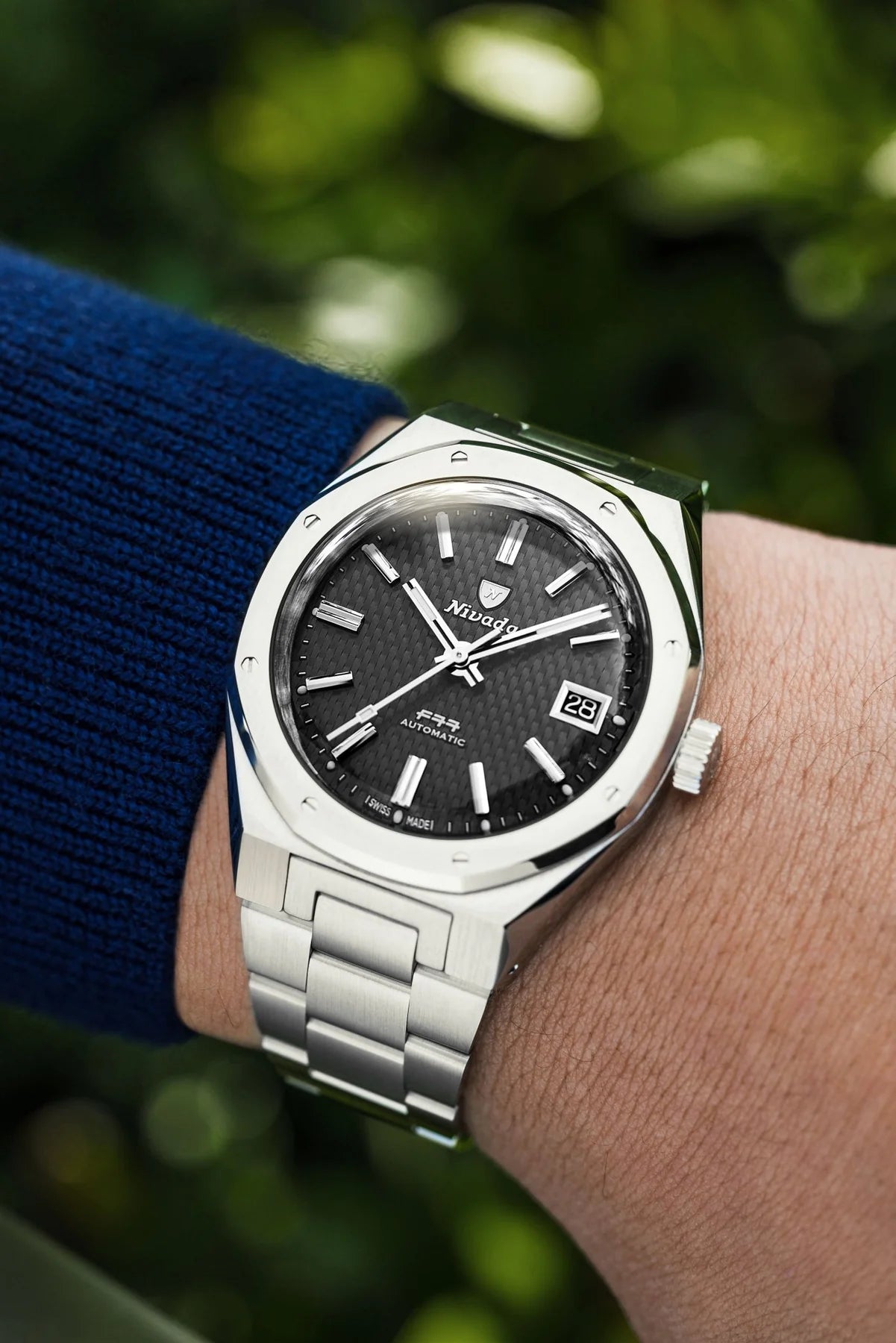 nivada-grenchen-f77-black-mk2-38mm-with-date-watch-69011a77
