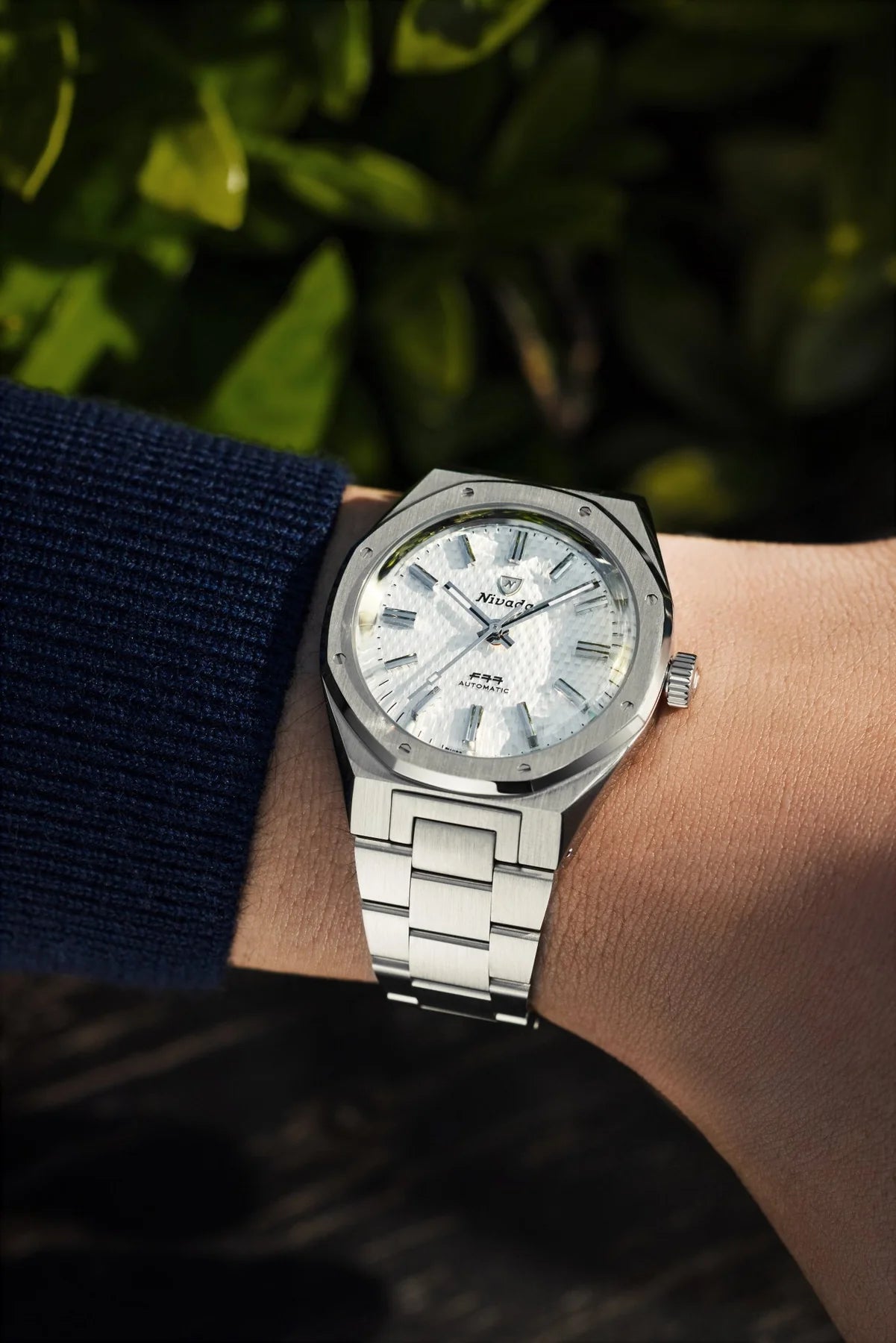 nivada-grenchen-f77-white-mk2-38mm-no-date-watch-68046a77-image