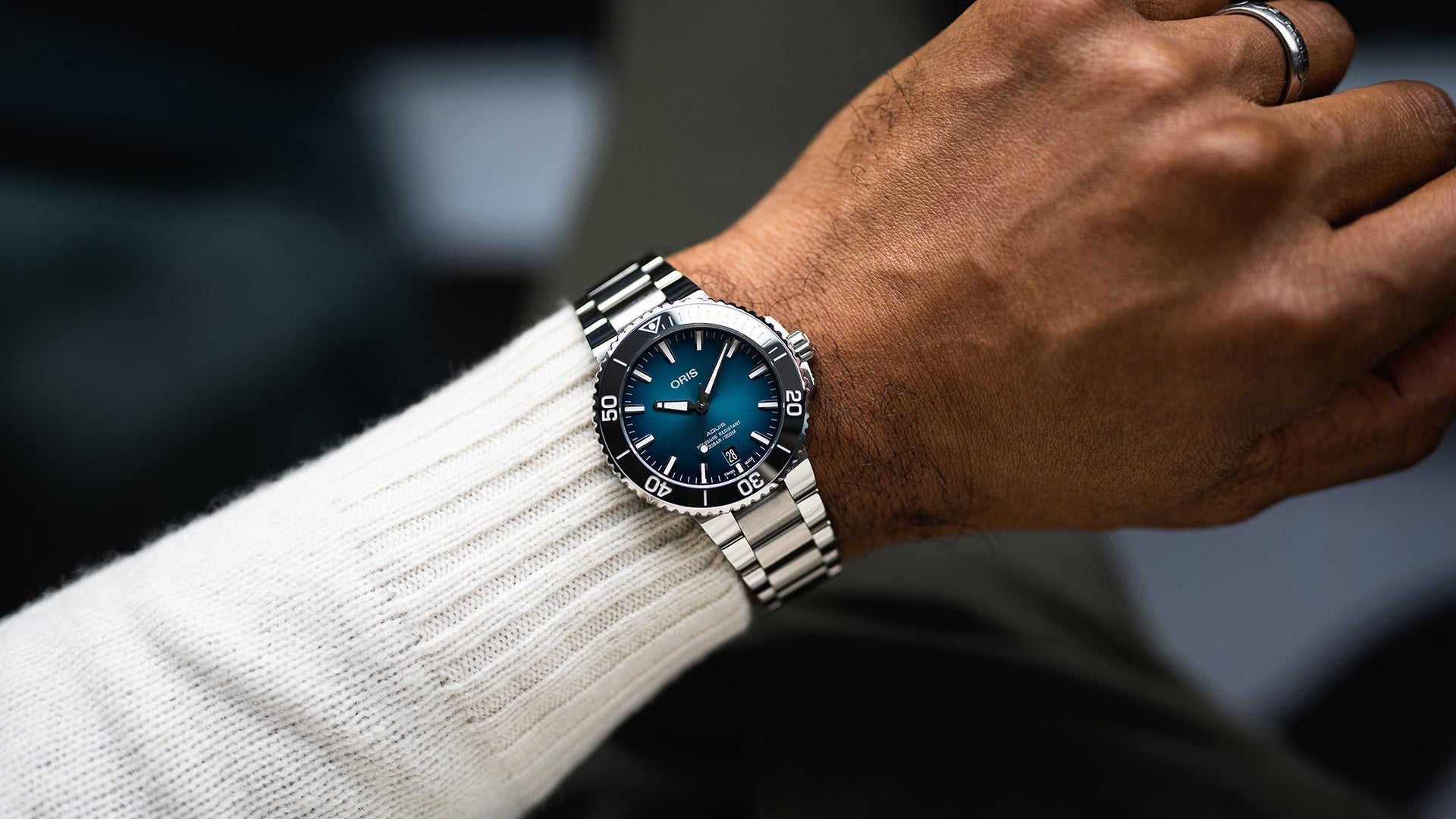 Oris Aquis Date Bracelet 01 733 7732 4155-07 8 21 05PEB Image 6