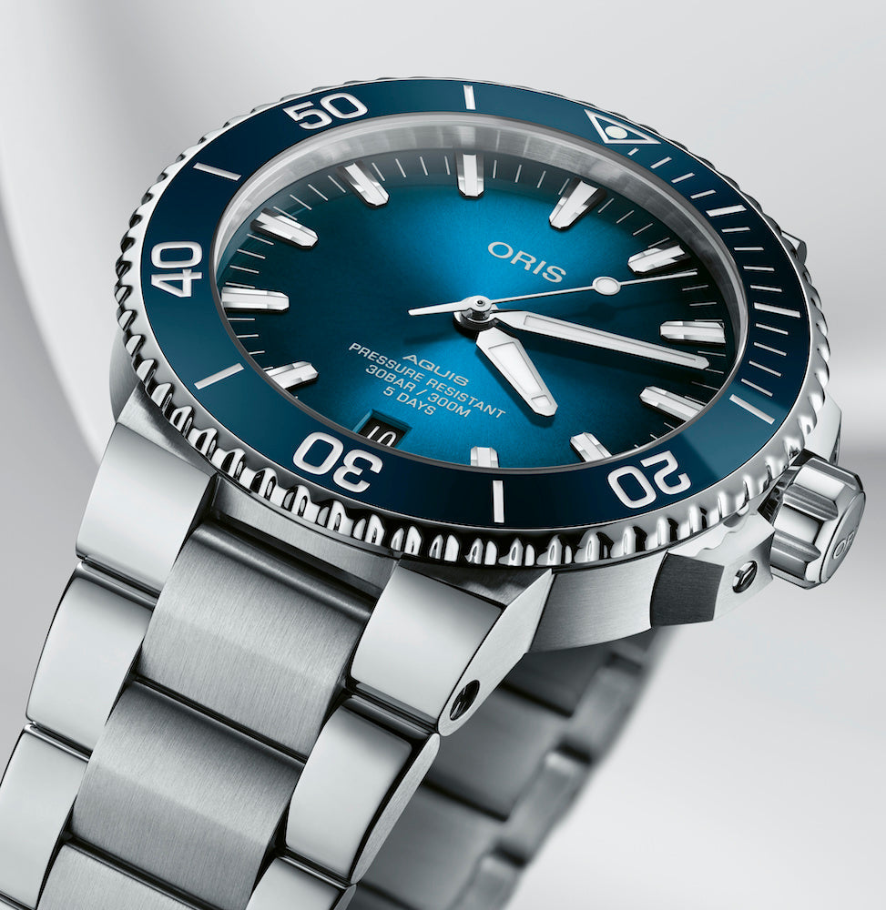 Oris Aquis Date Calibre 400 Bracelet Watch D ORS-1672 Image 3