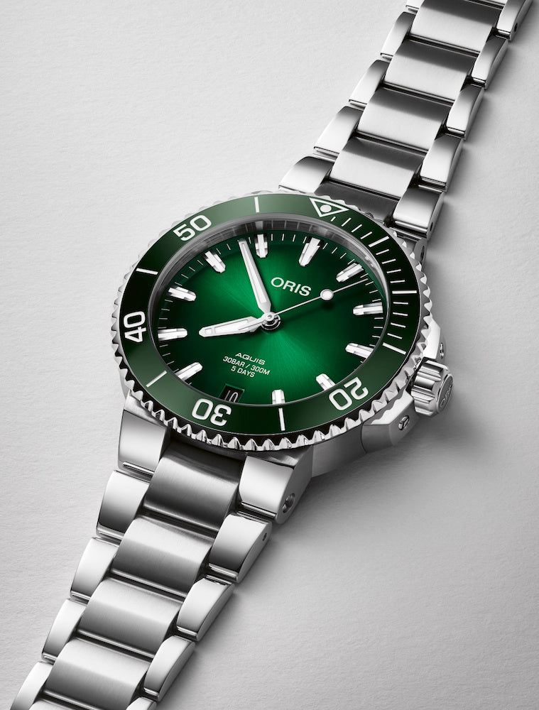 Oris Aquis Date Calibre 400 Green Bracelet 01 400 7769 4157-07 8 22 09PEB Image 2