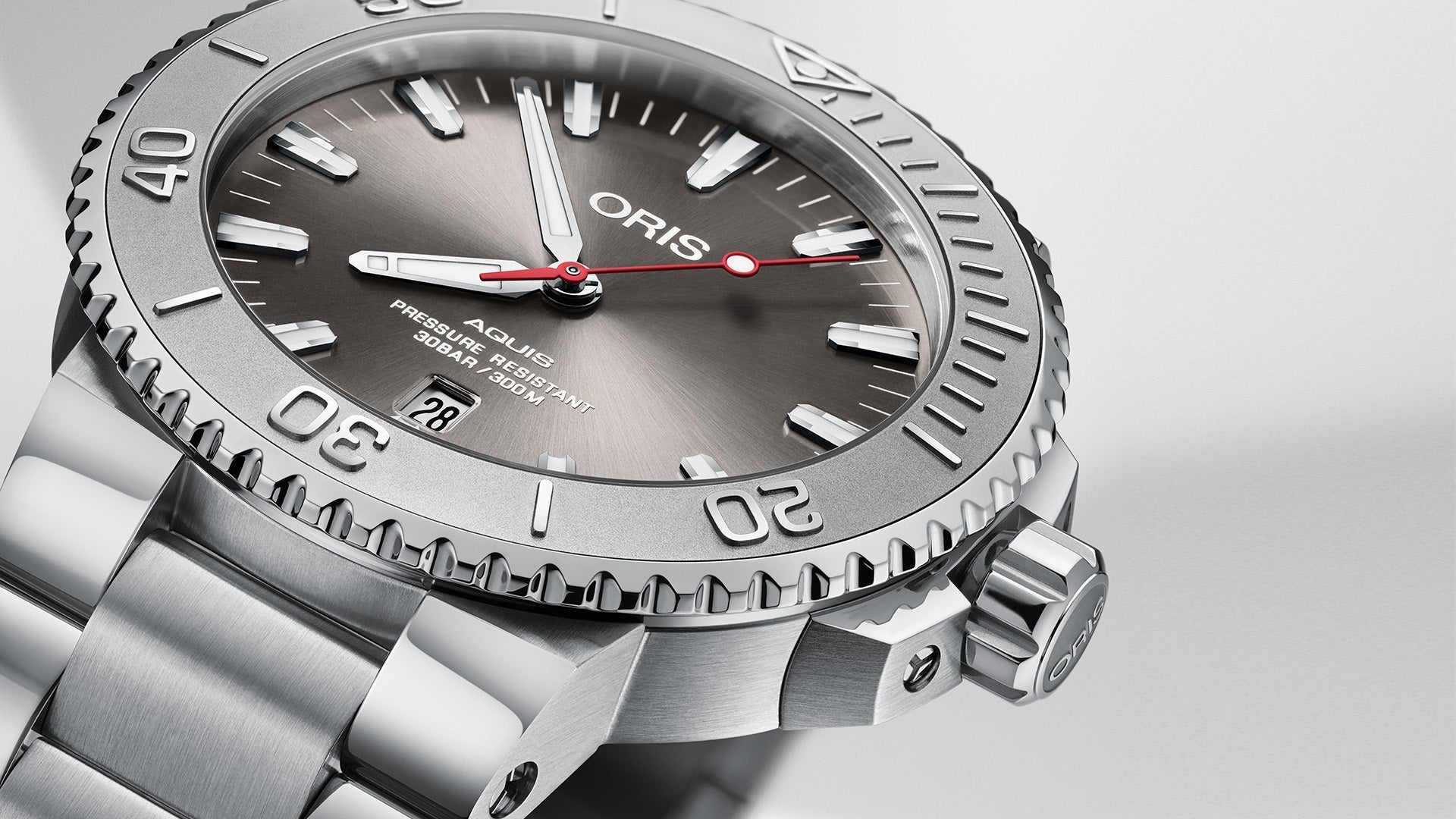 Oris Aquis Date Relief Rubber 01 733 7730 4153-07 4 24 63EB Image 3
