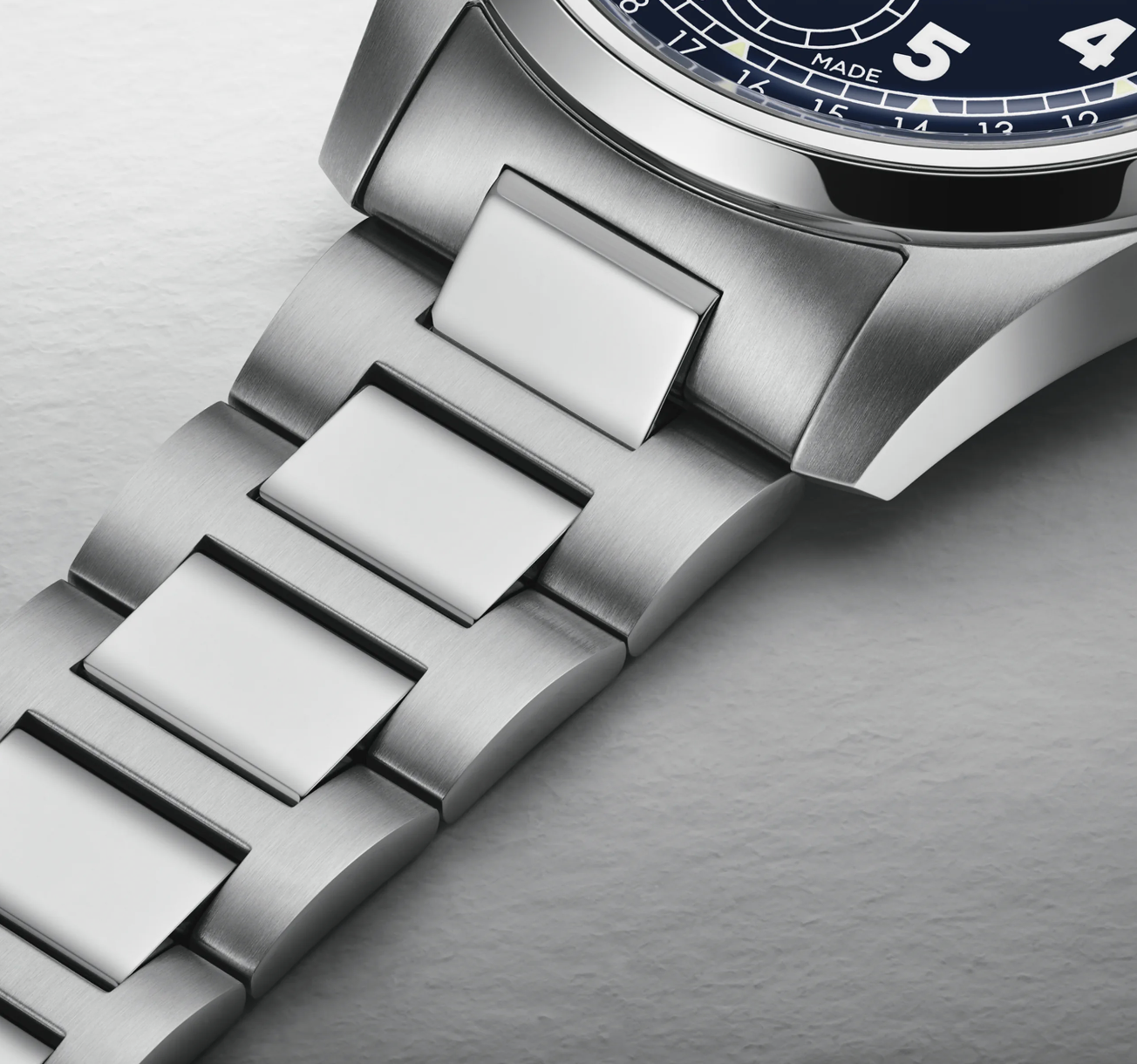 Oris Big Crown Pointer Date Calibre 403 Midnight Blue Watch ORS-1852 Image 3