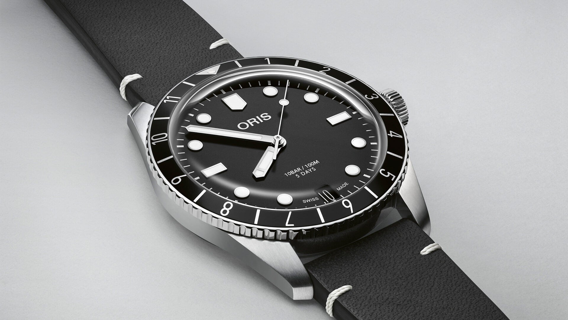 Oris Divers Sixty Five 12H Calibre 400 Watch 01 400 7772 4054-07 5 20 82 Image 2