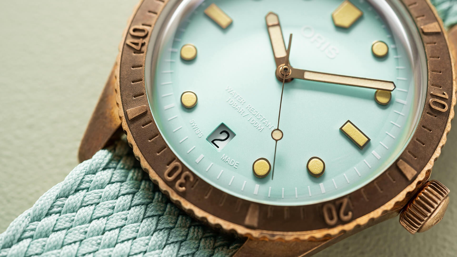 Oris Divers Sixty Five Cotton Candy Bronze Wild Green 01 733 7771 3157-07 3 19 03BR Image 4