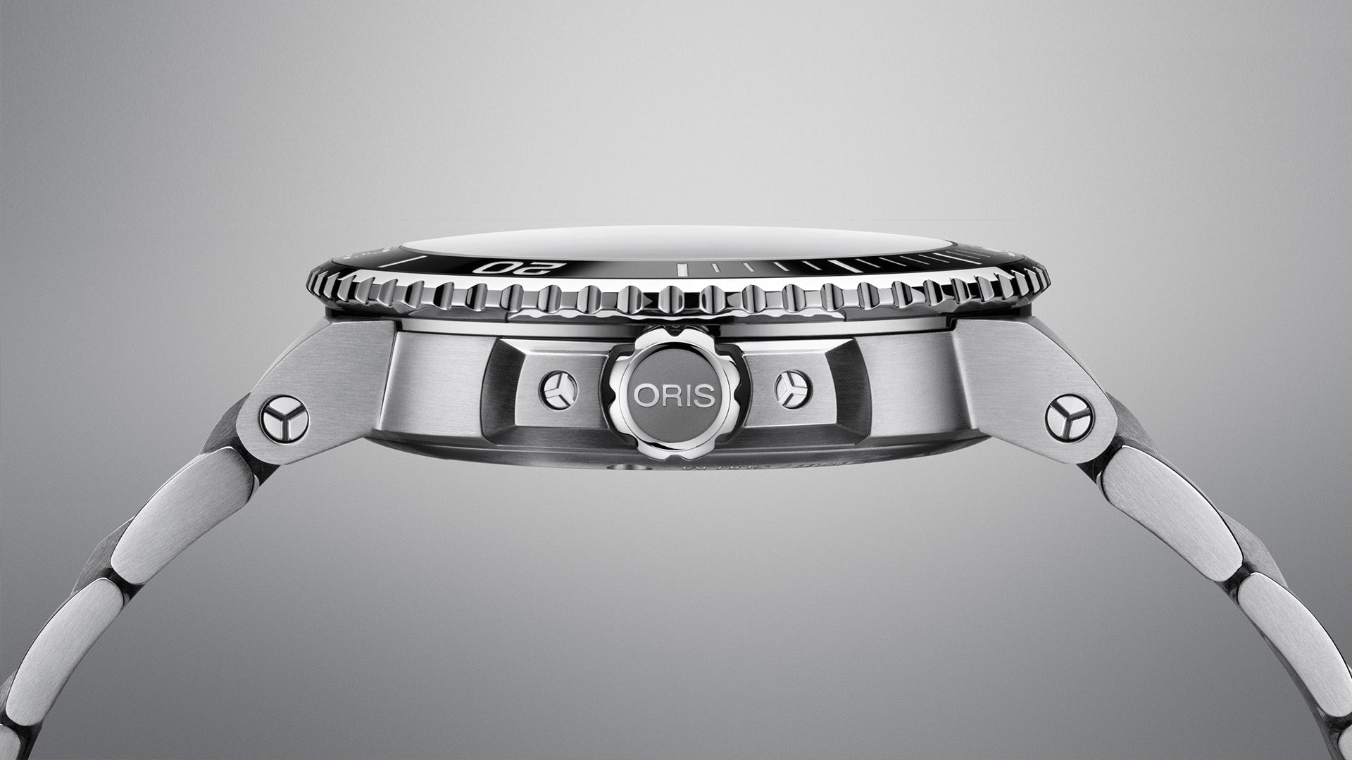 Oris Watch Aquis Date Bracelet 01 733 7730 4159-07 8 24 05PEB Image 2