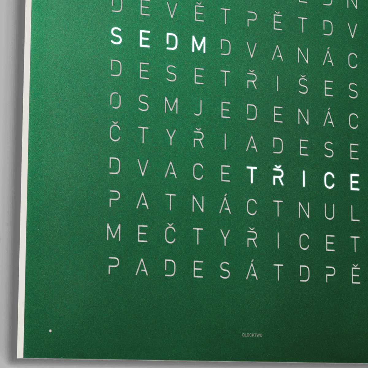 QLOCKTWO Earth 45 Green Velvet Wall Clock Watch QT4ENRGVC Image 5