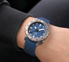 sinn-u50-b-watch-1050-0301-h-link