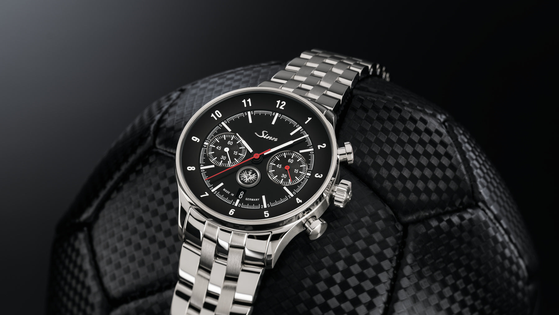 Sinn Watch 910 Eintracht Limited Edition 910.031 Image 6