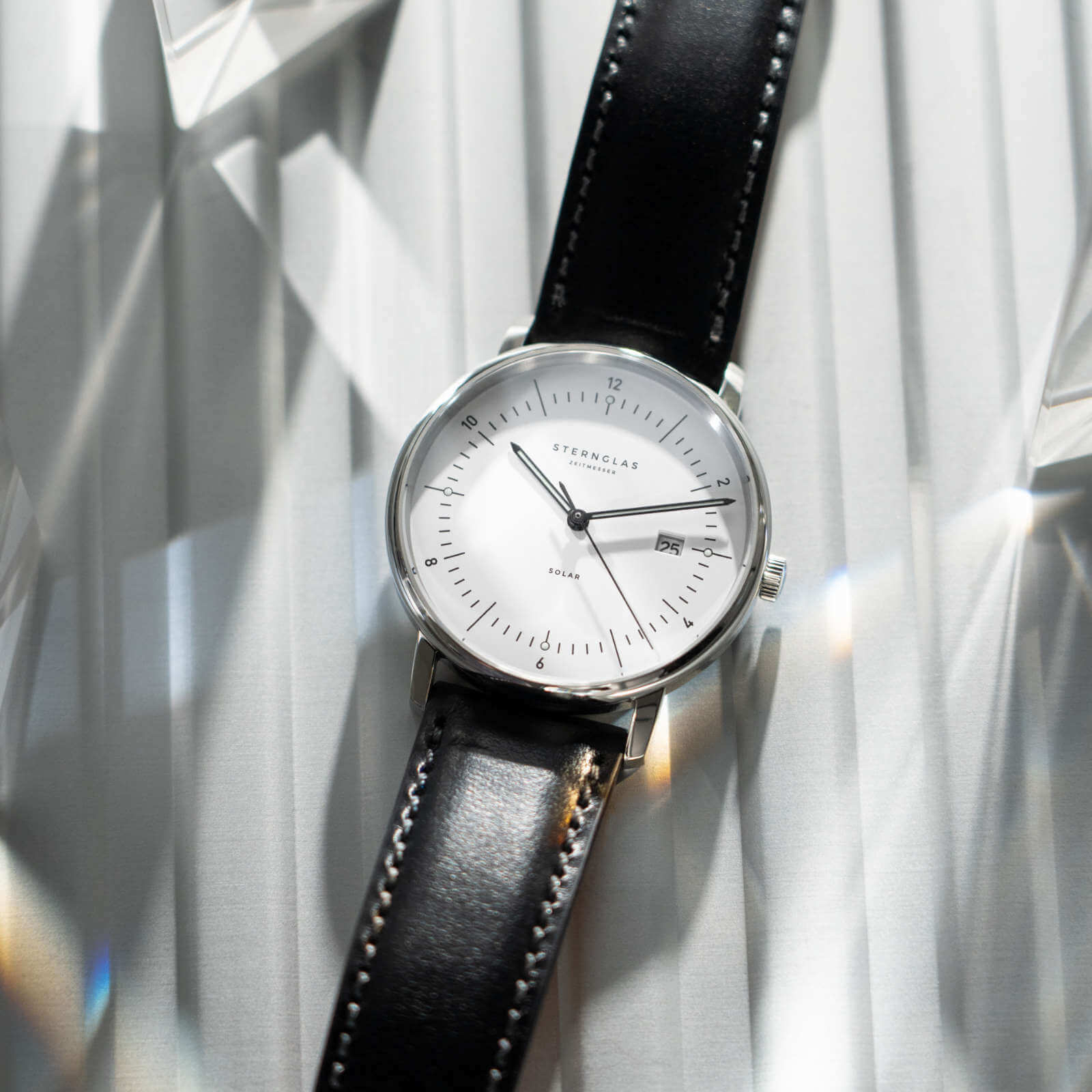 sternglas-naos-38mm-solar-watch-s01-ns01-br02-image2_917291d7-cc7b-47b2-98b2-ce97c1507893