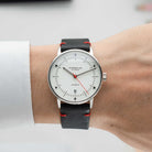 sternglas-naos-edition-bauhaus-x-red-watch-s02-nai24-vi29-image