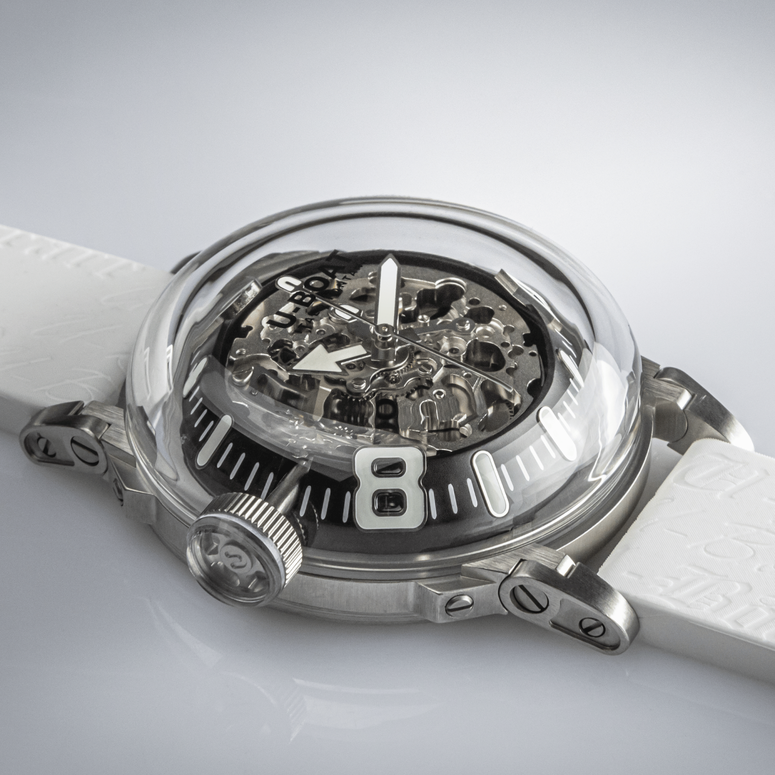  u-boat-u-65-44mm-auto-white-ss-watch-3346-image3