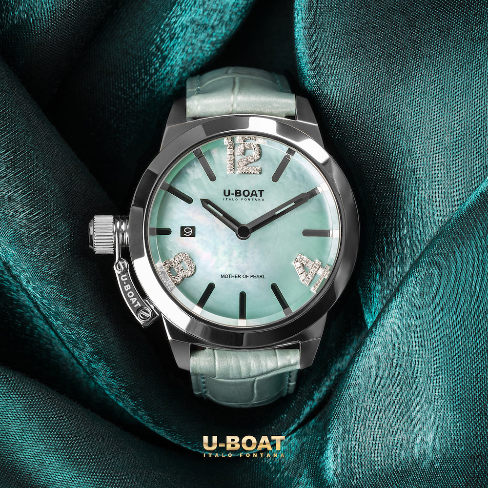 U-Boat Watch Classico 38 Turquoise 8481 Image 2