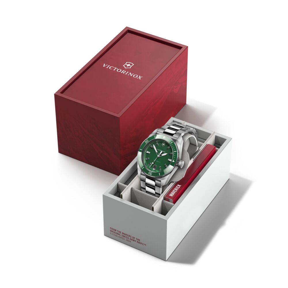 victorinox-maverick-39mm-automatic-watch-242107-image